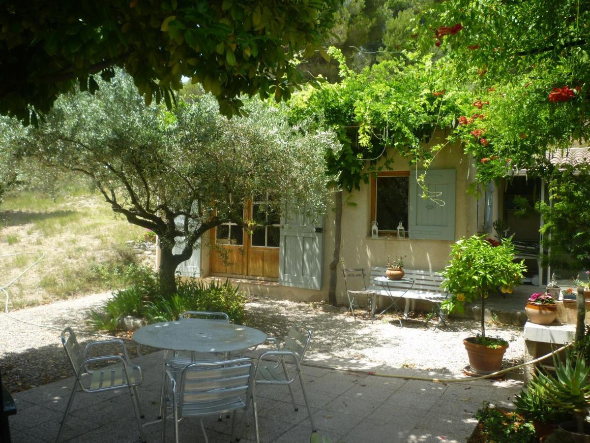 La Petite Maison Vaugines Luaran gambar