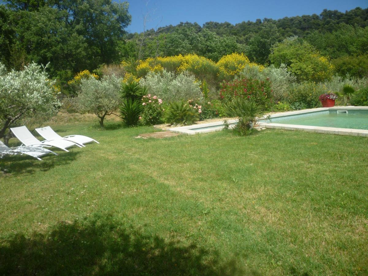 La Petite Maison Vaugines Luaran gambar