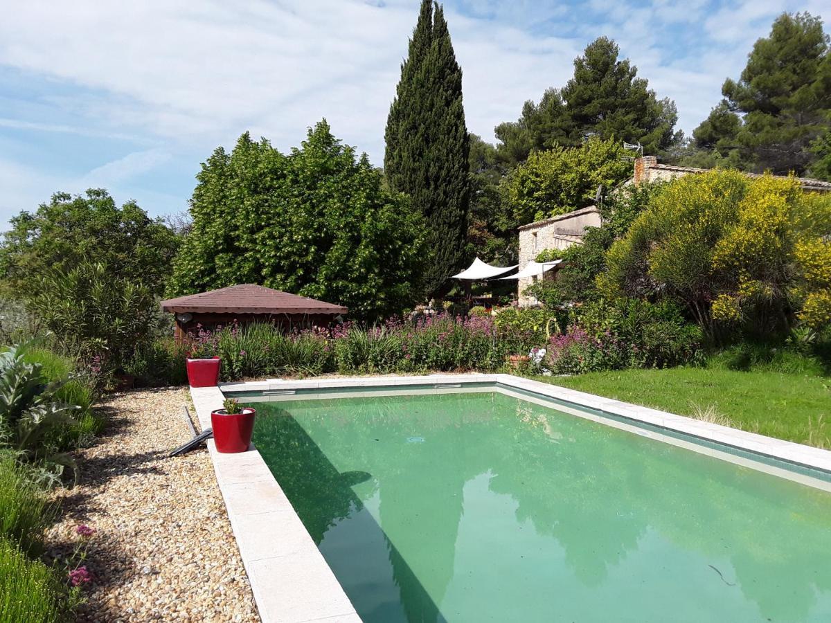 La Petite Maison Vaugines Luaran gambar