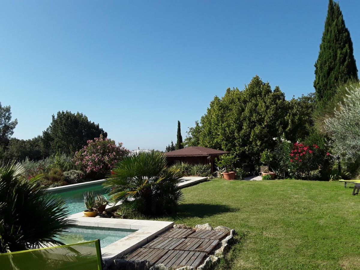La Petite Maison Vaugines Luaran gambar